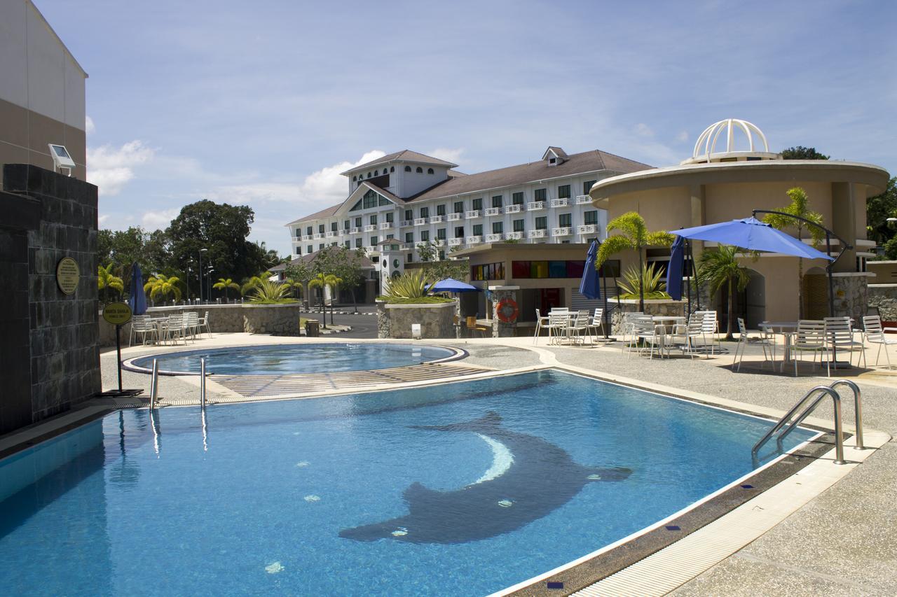 Klana Beach Resort Port Dickson Kültér fotó
