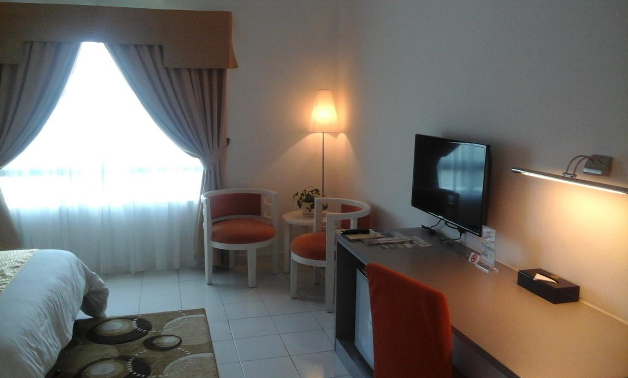 Klana Beach Resort Port Dickson Kültér fotó